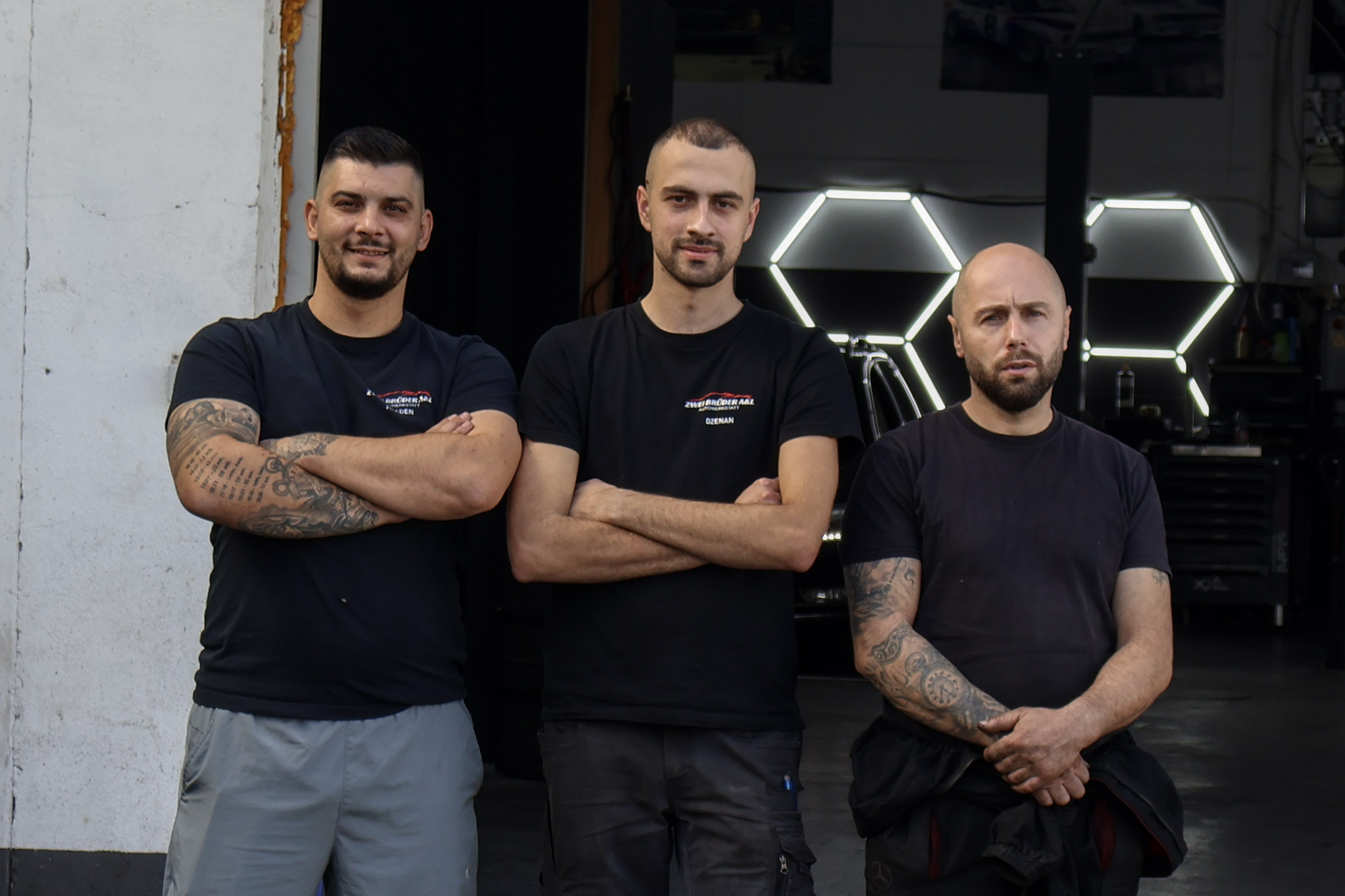 Das Team der Zwei Brüder A&L Autowerkstatt